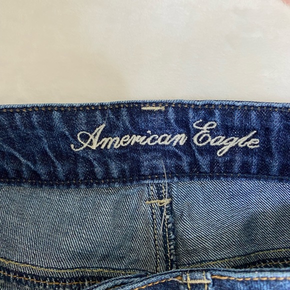 AMERICAN EAGLE SHORTIE JEAN SHORTS SIZE 2 - Picture 6 of 8